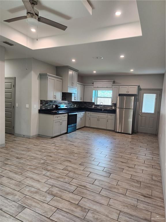 Foto del edificio - 5804 Nightingale Ave