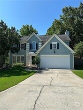 Building Photo - 740 Cirrus Dr