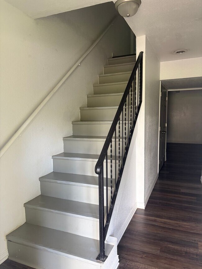 Foto del edificio - SOUTH 13TH ST. DUPLEX