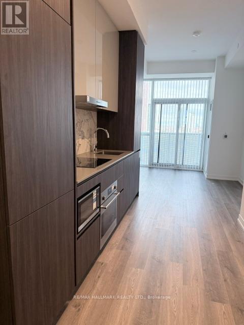 Building Photo - 8 Interchange Wy