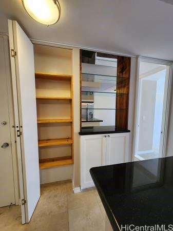 Building Photo - 400 Hobron Ln