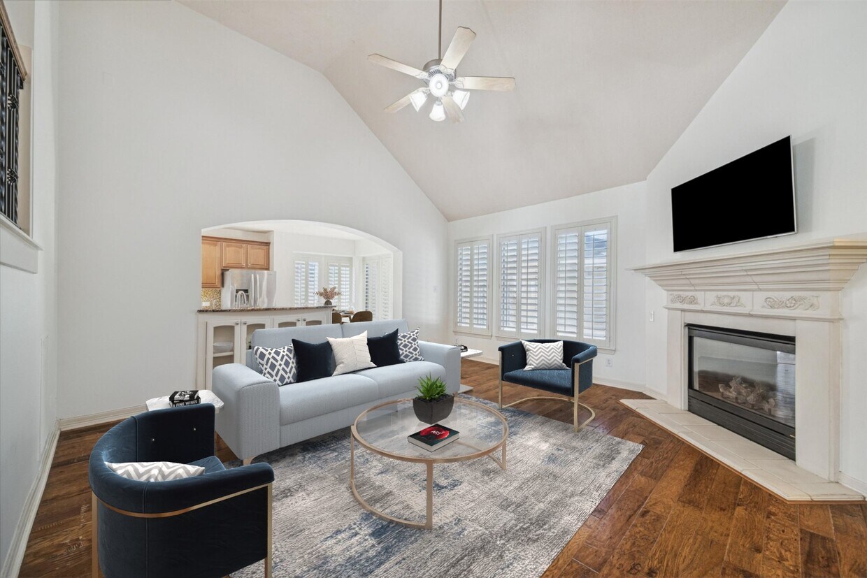 Foto principal - 15614 Stone Gables Ln