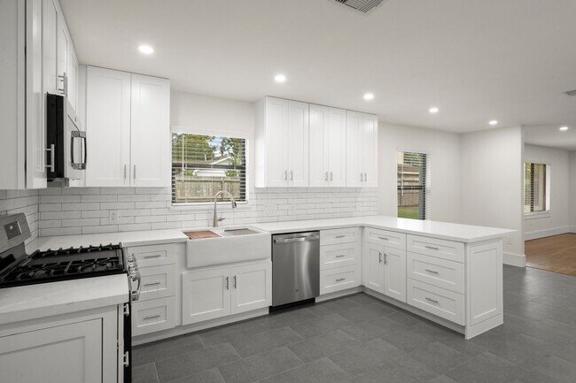 Foto del edificio - 6 Pom Ct