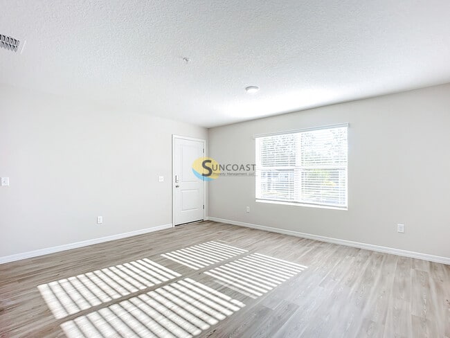 Building Photo - 11479 Oakfield Ct