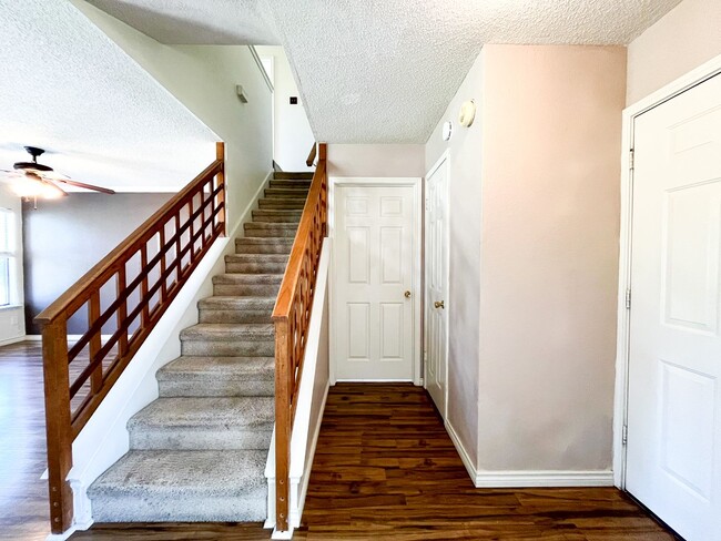 Building Photo - Available NOW!!!! Gorgeous 2 story, 3 bedroom, 2.5 bath, 2 car garage home with garage door opene...