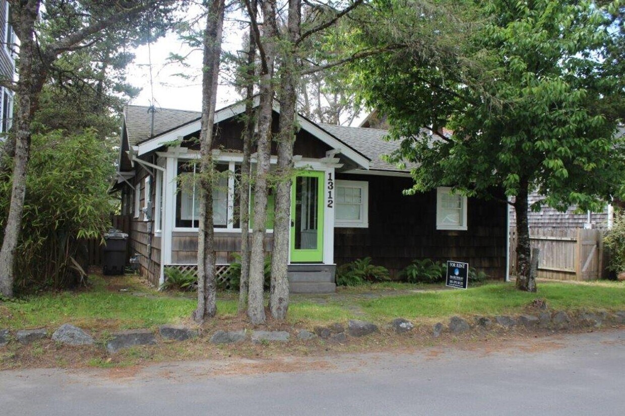 Foto principal - 2 br, 1 bath House - 1312 N. Franklin St