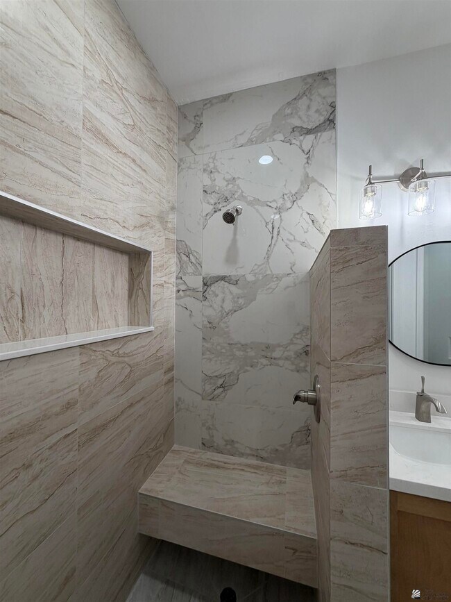 Foto del edificio - 4764 E Jett St