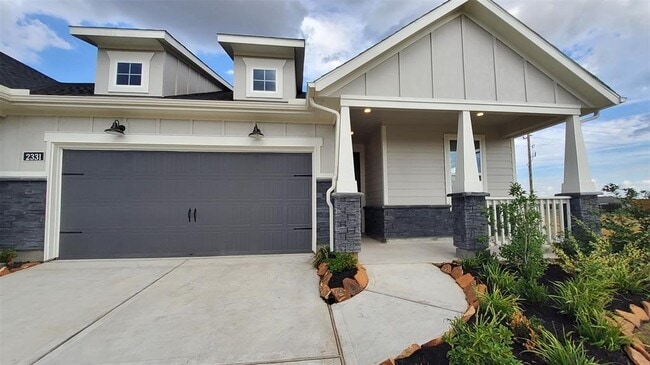 Building Photo - 2331 Birch View Ln