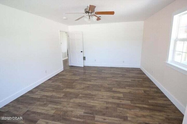 Building Photo - 20233 Nettle Dr