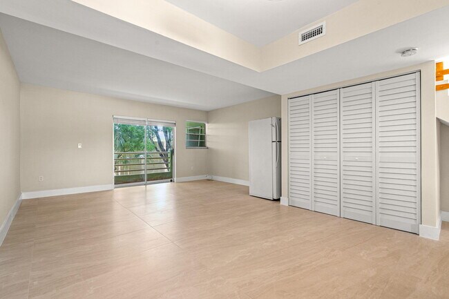 Building Photo - 11099 NW 7th St
