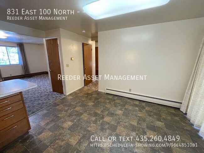Building Photo - 2 Bedroom 1 Bathroom Apartment Found On Th...