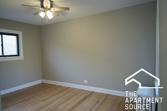 Foto del edificio - 4307 N Winchester Ave