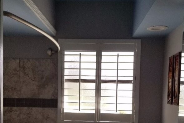 Bathroom 2 - 4989 Venetian Blvd NE