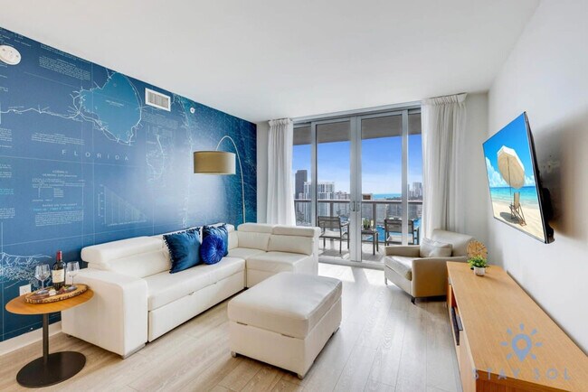 Building Photo - 2602 E Hallandale Beach Blvd