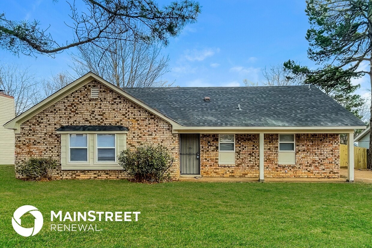 Primary Photo - 4290 Park Forest Dr
