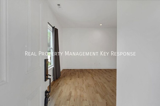 Photo - 1235 Vultee Blvd House