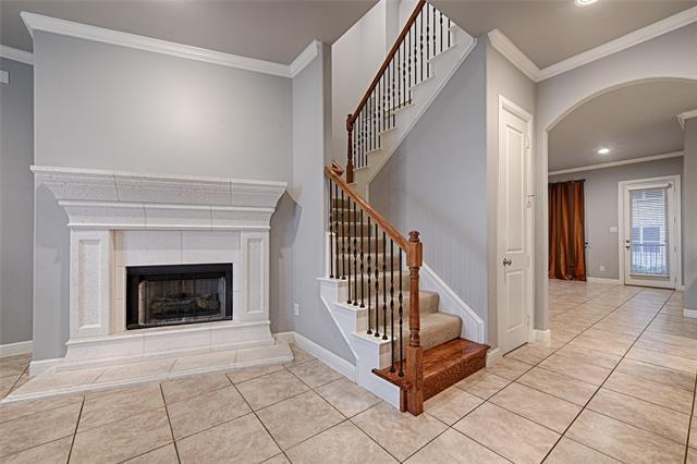 Building Photo - 8329 Moore St