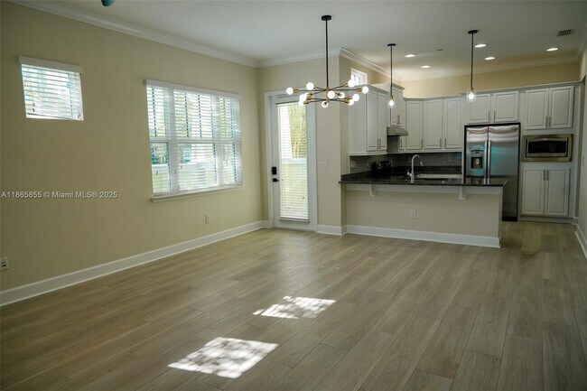 Foto del edificio - 8282 Tavistock Lakes Blvd