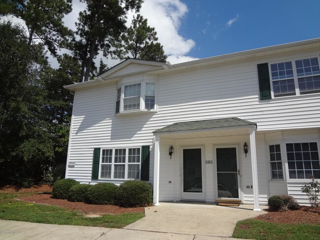 Foto del edificio - 890 Spring Forest Rd