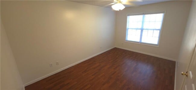 Building Photo - 2784 James Henry Dr