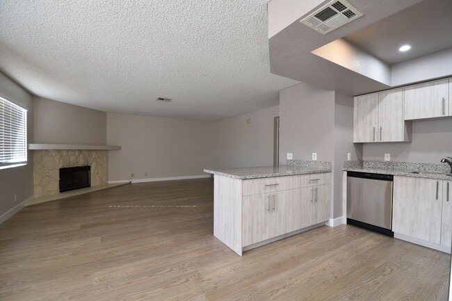 Building Photo - Stunningly remodeled 2-bedroom, 2-bath con...