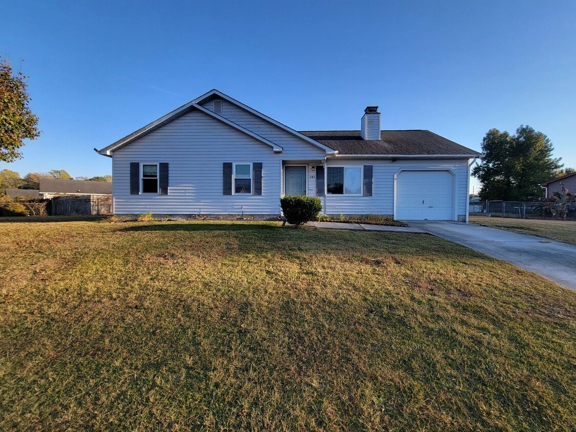 Primary Photo - 3 Bedroom Home In Deerfield Jacksonville!!!!