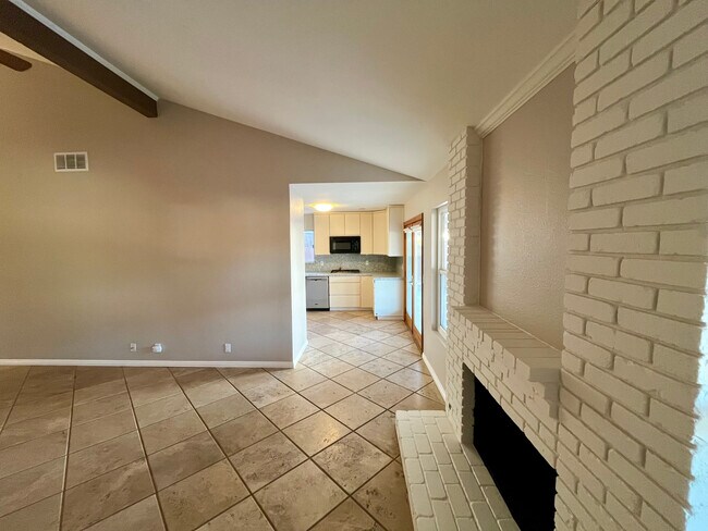 Foto del edificio - 1594 Boulder Creek Rd