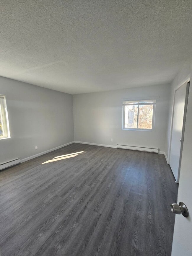 Interior Photo - 85 Tennis Rd