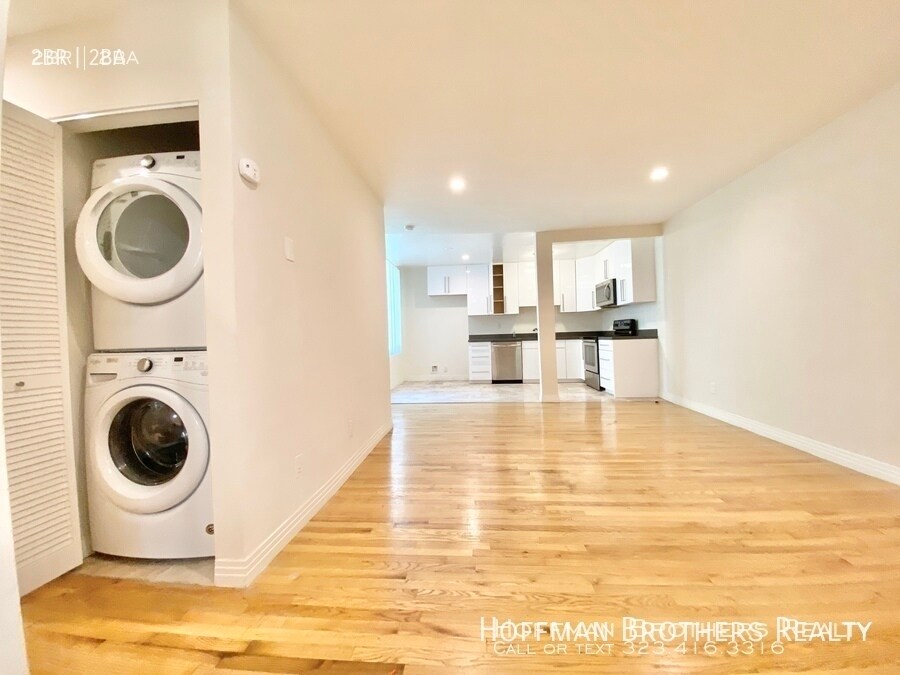 Primary Photo - 400 S Berendo St