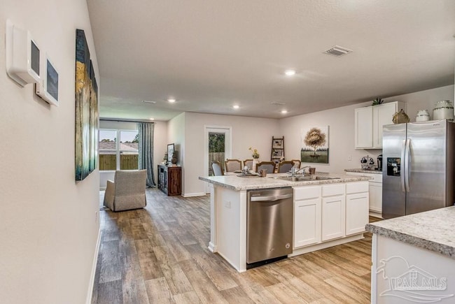 Building Photo - 909 Lovebird Ct