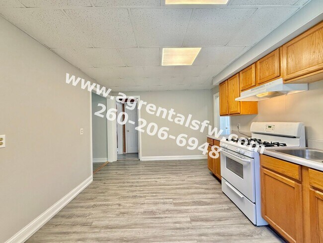 Foto del edificio - 1711 W Main St