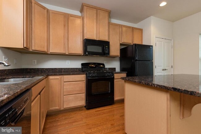 Building Photo - 4548 Alliance Way