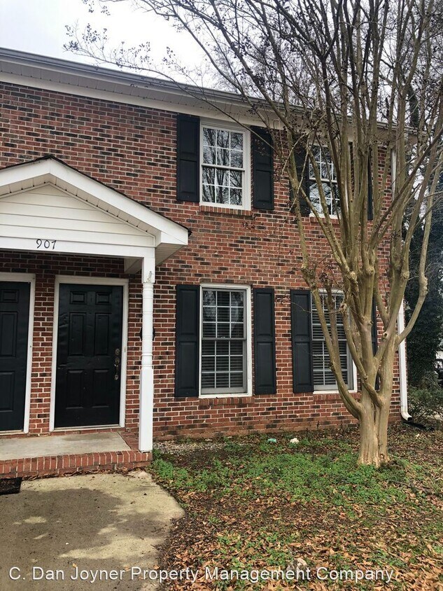 Foto principal - 2 br, 1.5 bath House - 907 B N Main Street