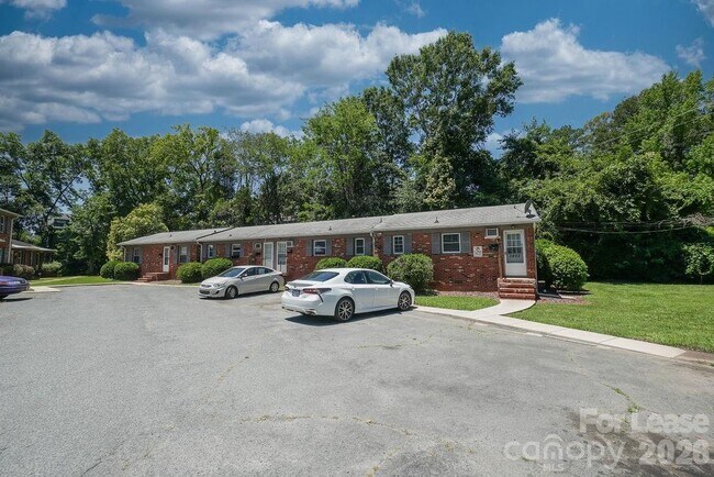 Foto del edificio - 3404 Craig Ave