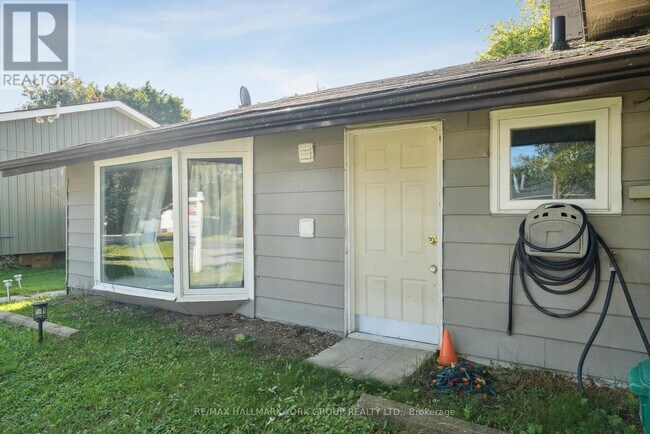 Photo du bâtiment - 351 Winnifred Dr