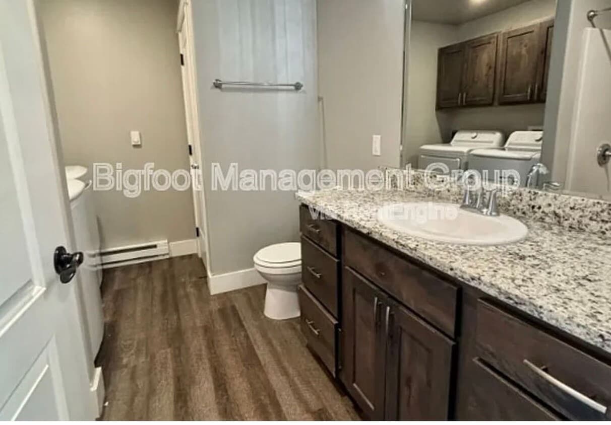 Building Photo - 7995 Avocet Dr