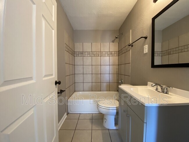 Foto del edificio - 3923 Oakshire St