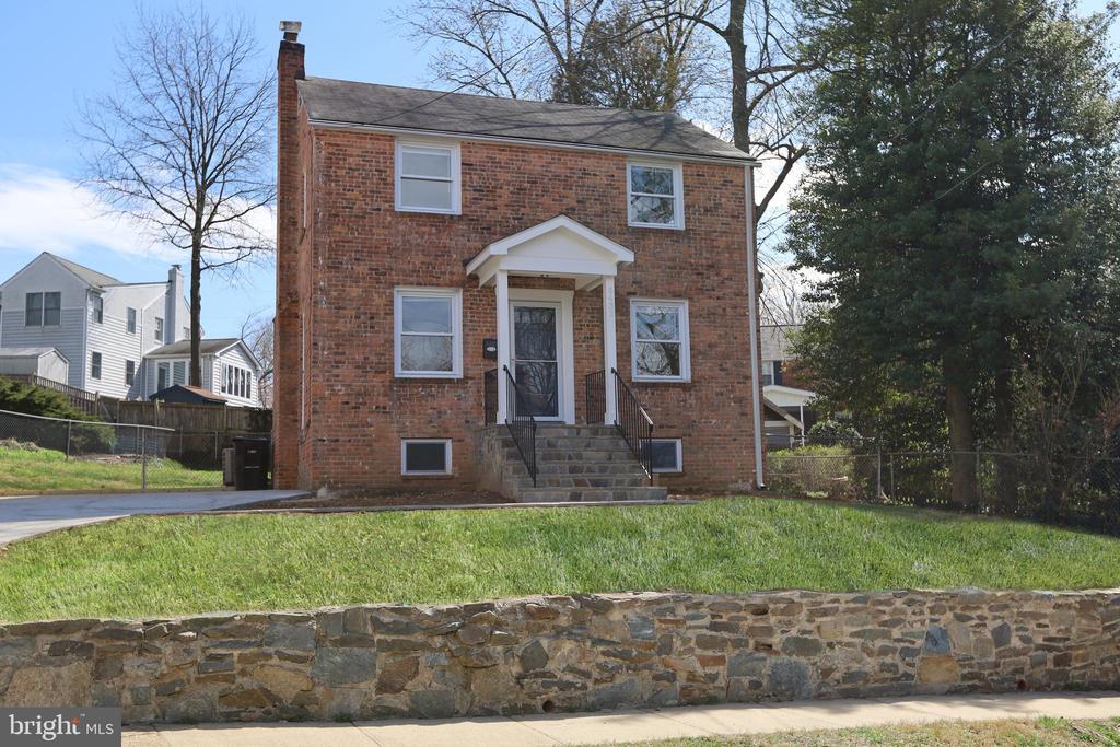 Foto principal - 5432 23rd St N