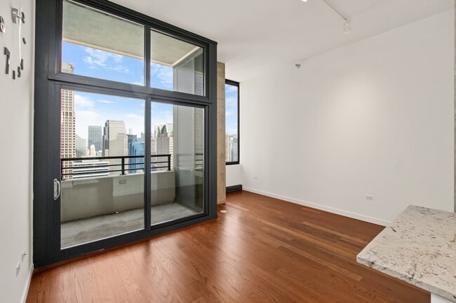 Building Photo - 235 W Van Buren St
