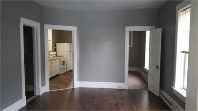 Building Photo - 470 E 300 S