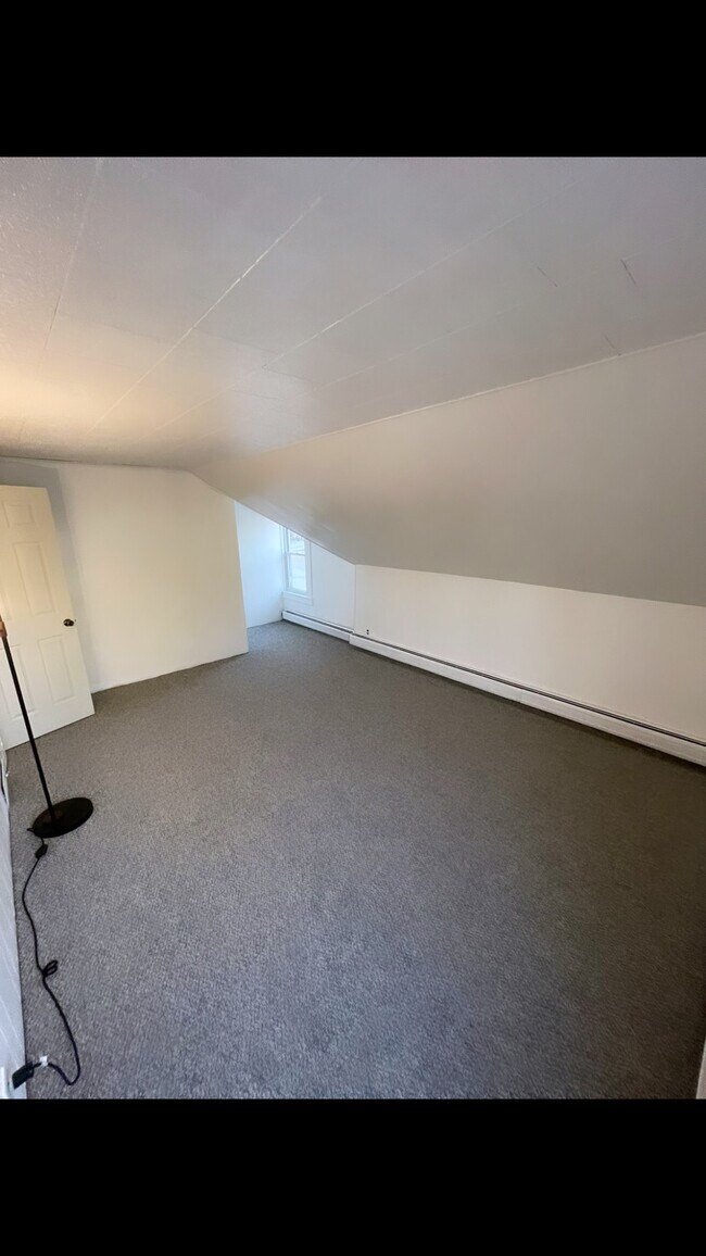 Bedroom 1 - 512 Whittenton St