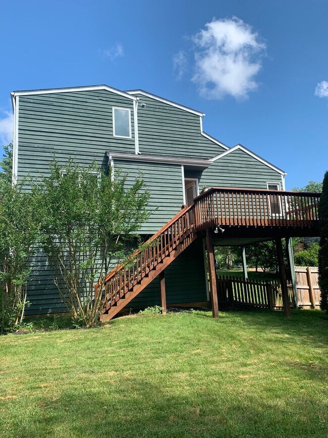 Foto del edificio - 1100 Cottonwood Dr