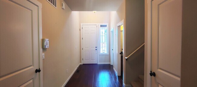 Foto del edificio - Beautiful Bull Mountain 4 Bedroom 2 1/2 Bath Home Just a Block from the Community Pool and Park! ...
