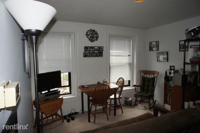 Foto del edificio - Studio, 1 bath  - 548 Columbus Ave Apt 1