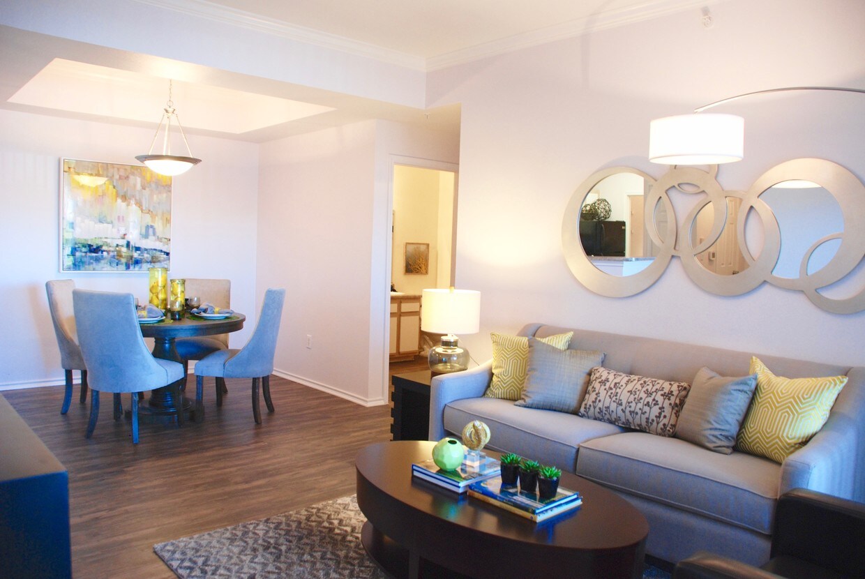 Villas at Bandera Apartments San Antonio, TX