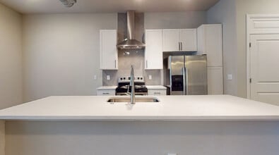 Building Photo - 13380 Brimhurst Dr