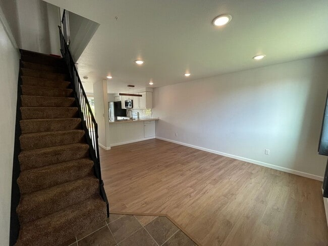 Foto del edificio - 1820 Larch Street G5