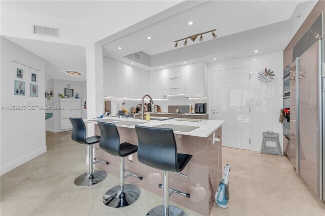 Photo - 3101 S Ocean Dr House