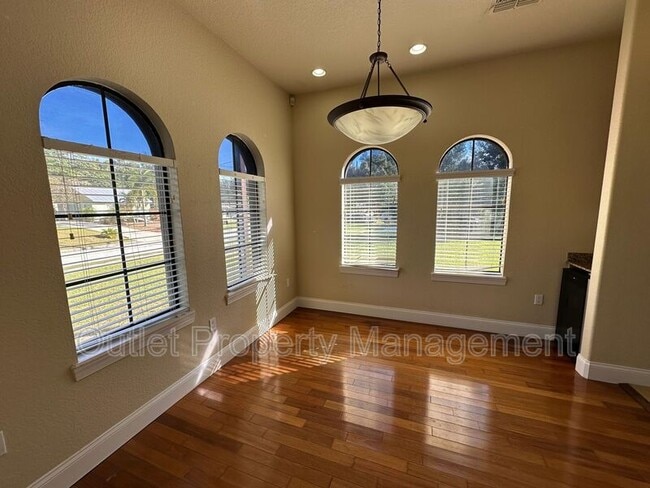 Photo - 2005 Baylarian Blvd House