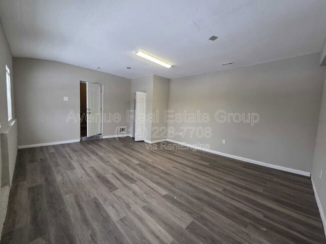 Building Photo - 1131 N Florissant Rd